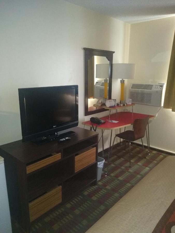 Super 8 By Wyndham Craig Hotel Ngoại thất bức ảnh