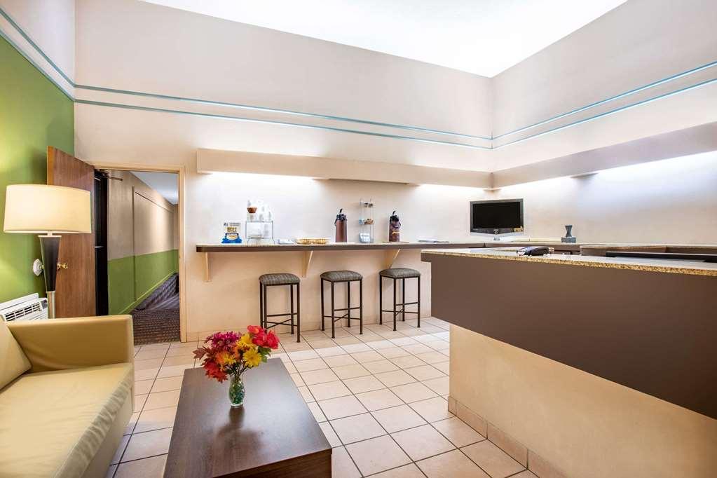 Super 8 By Wyndham Craig Hotel Nội địa bức ảnh